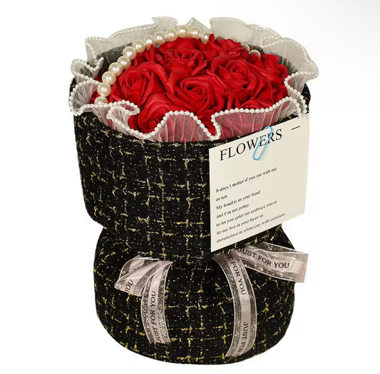 Rose Bouquet With Loving Message - 11 Inch